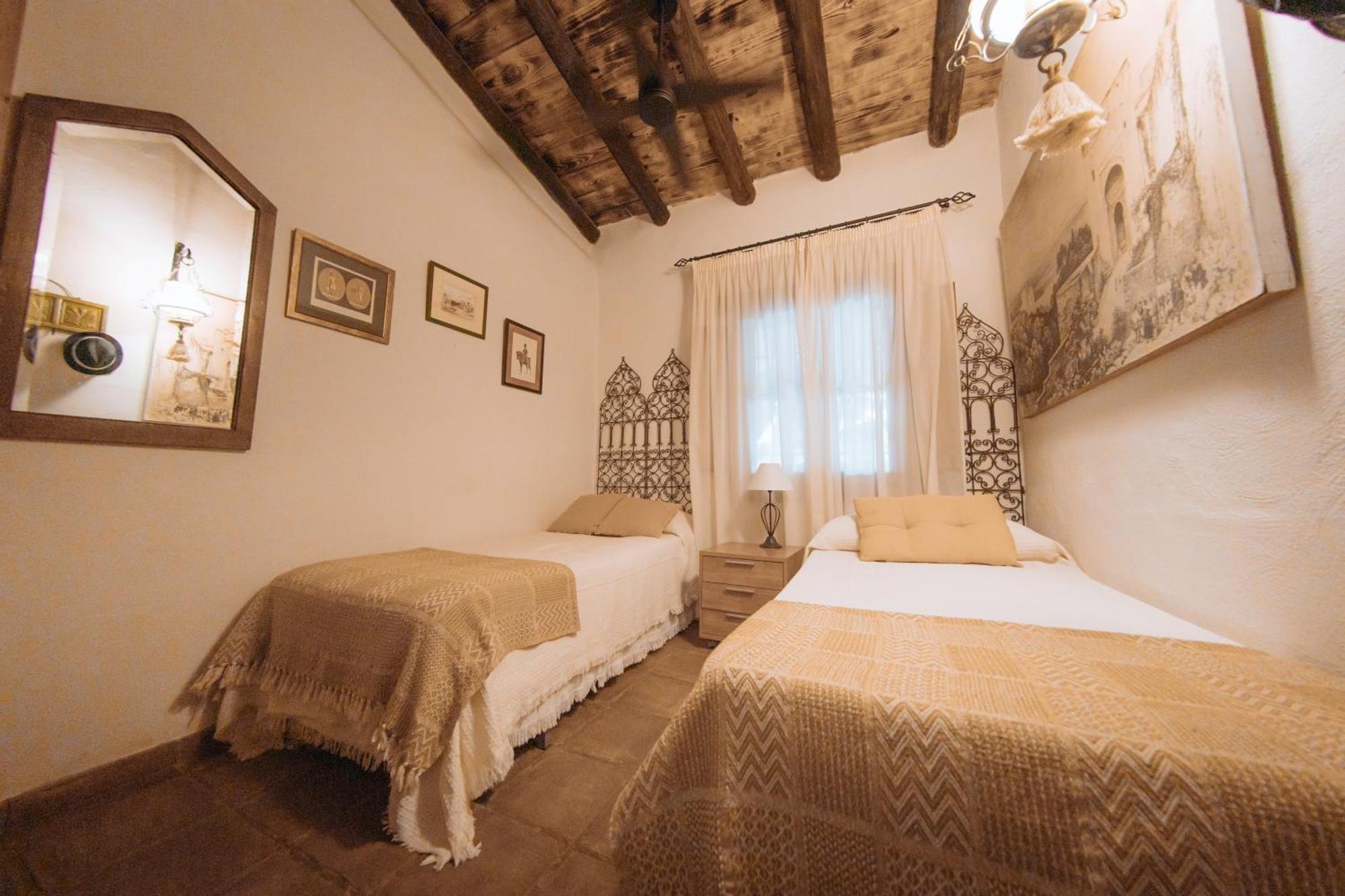 La Cuadra, Finca A Los Pies De Sierra Nevada, A 10 Minutos Del Centro, Piscina, Jardin, Barbacoa ลาซูเบีย ภายนอก รูปภาพ