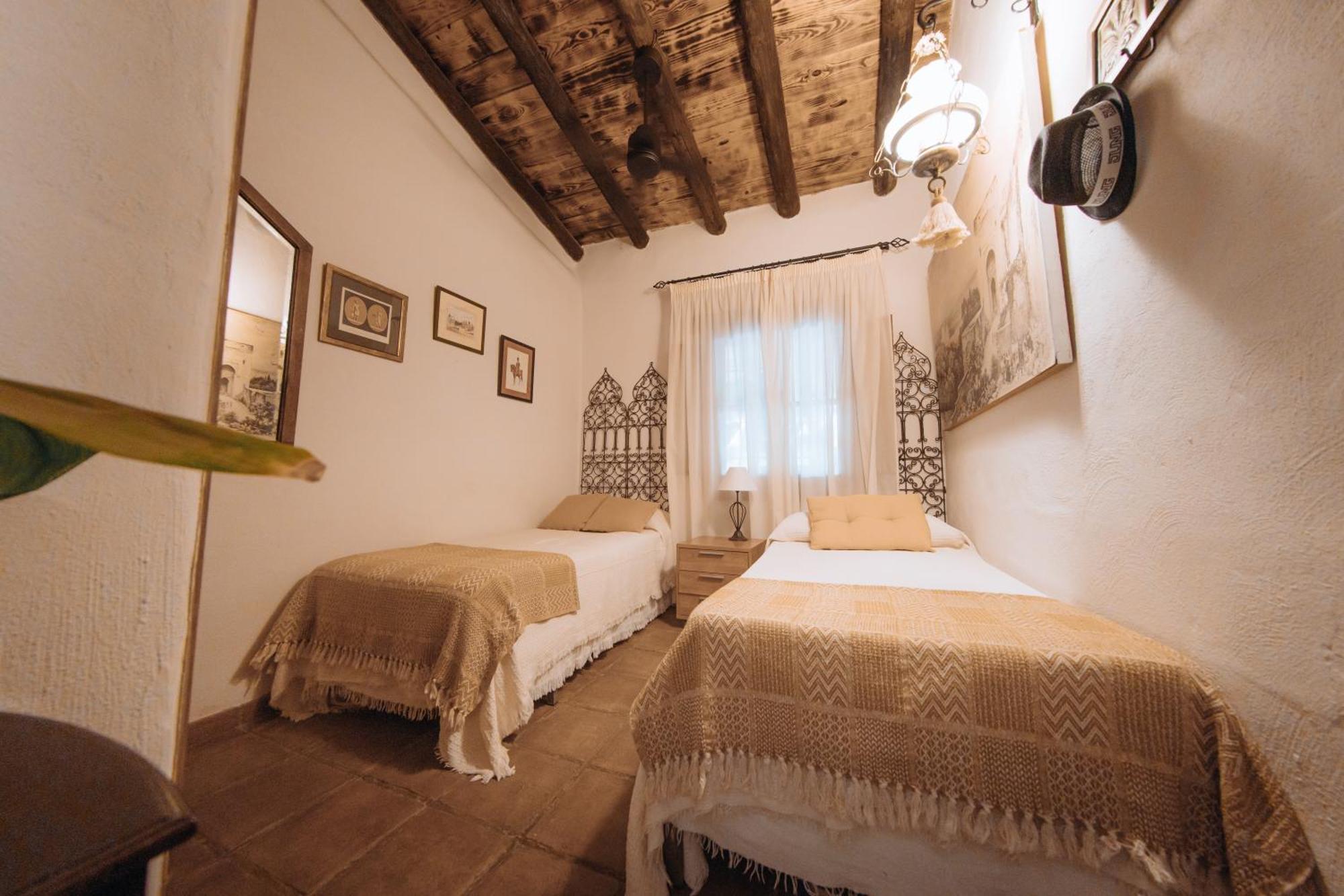 La Cuadra, Finca A Los Pies De Sierra Nevada, A 10 Minutos Del Centro, Piscina, Jardin, Barbacoa ลาซูเบีย ภายนอก รูปภาพ